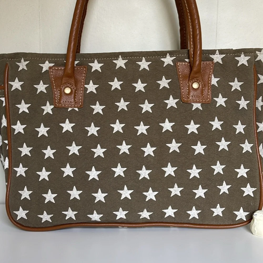 Myra Bag Shoulder Bag